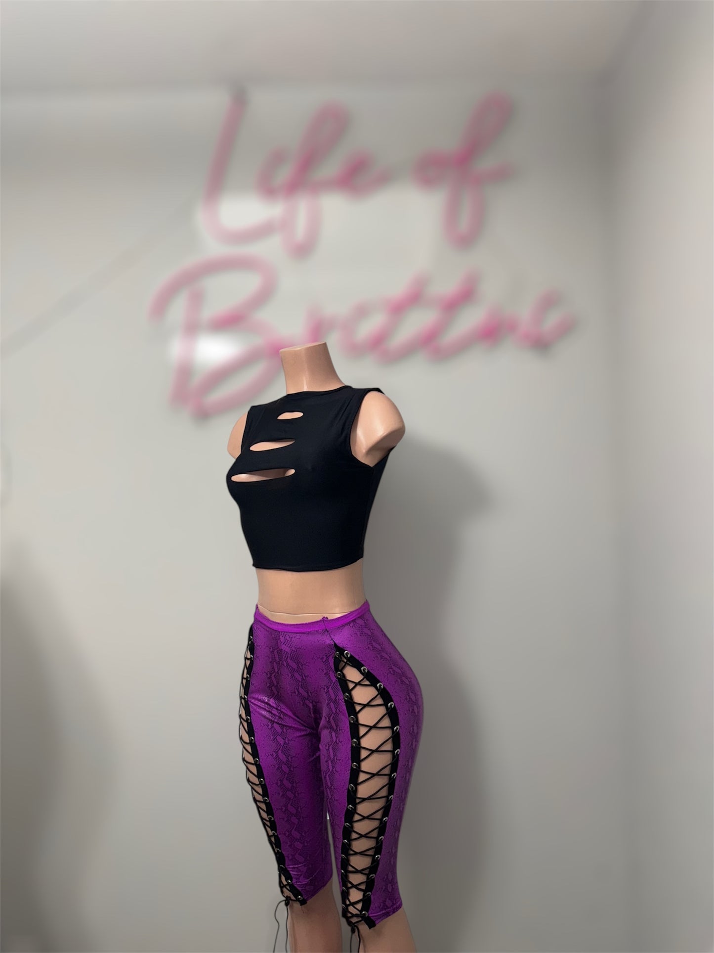 Venom Capri